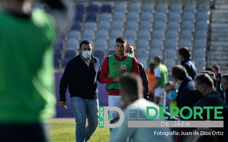 Charaf, sancionado con 7 partidos tras su expulsión ante el Almería B