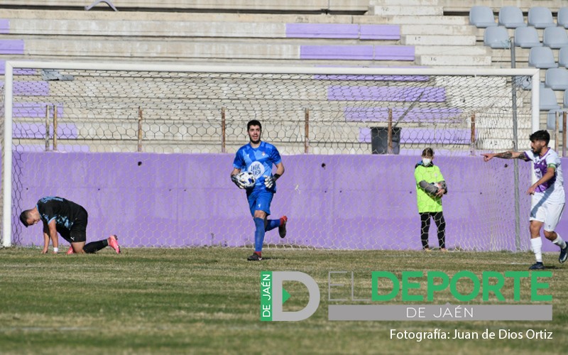 Juanma Olivares acaba su etapa en el Real Jaén