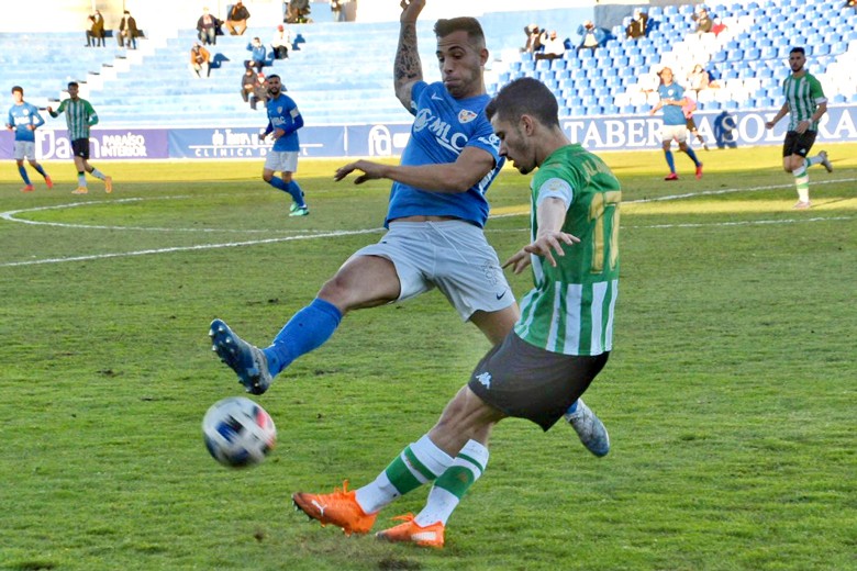 Linares y Betis Deportivo firman tablas en Linarejos