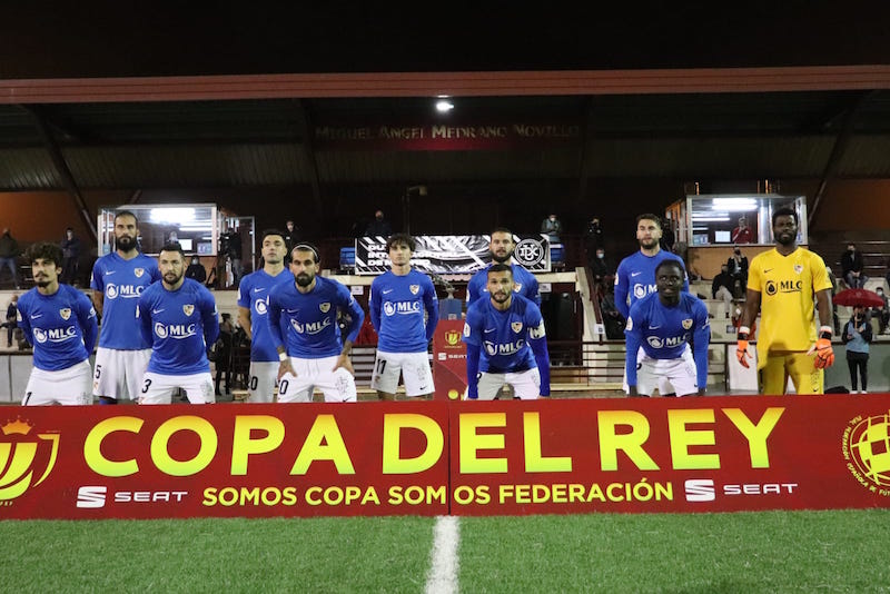 Carnicer y un doblete de Chendo permiten al Linares seguir soñando con la Copa del Rey