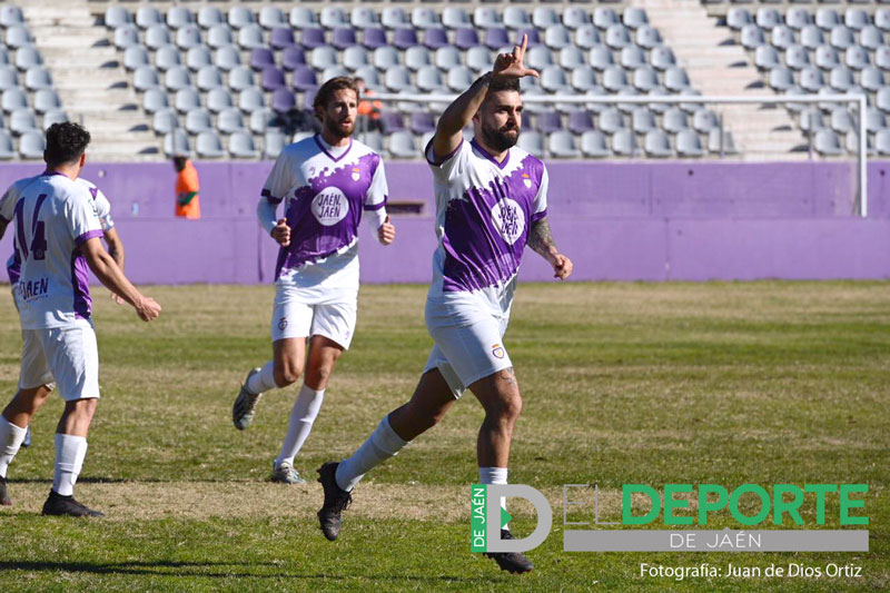 El Real Jaén comienza el año con una victoria sobre el Poli Almería