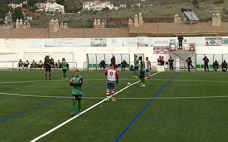 Tropiezo del Torredonjimeno en su duelo frente al Huétor Vega