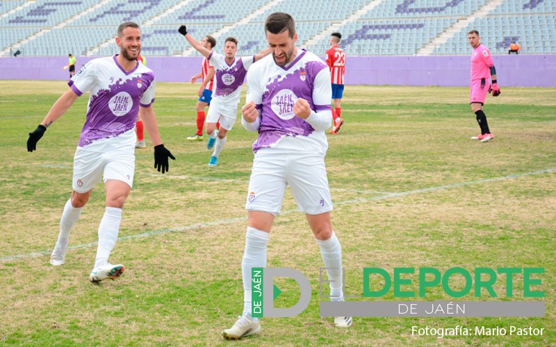 El Real Jaén toma oxígeno venciendo al Atlético Porcuna