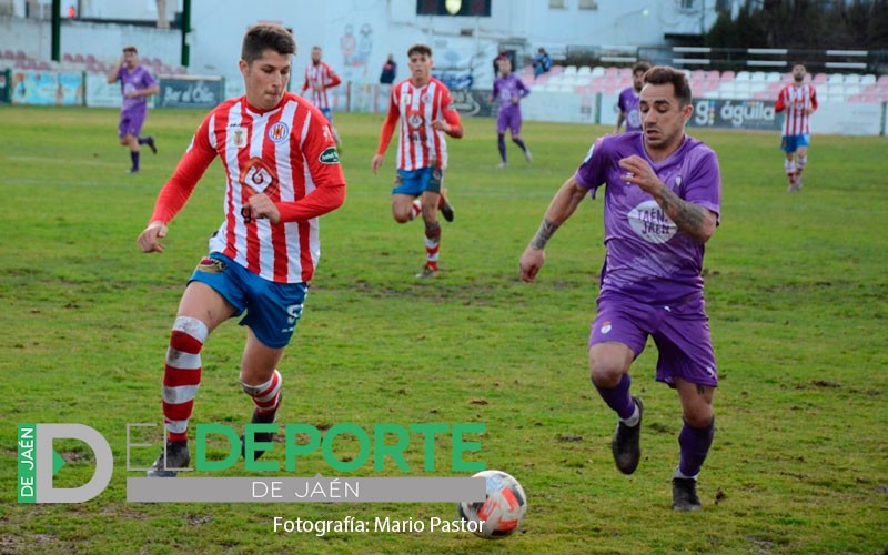 Migue Montes lidera el triunfo del Torredonjimeno frente al Real Jaén