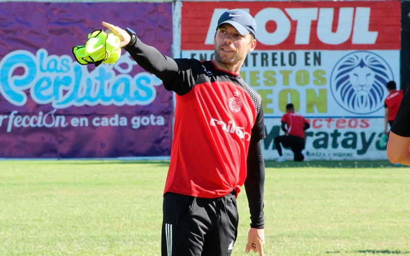 Juan Cortés debuta con victoria en el banquillo de Metapán