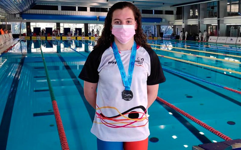 La jiennense María de Gador Luque, plata en el Nacional de Natación de larga distancia