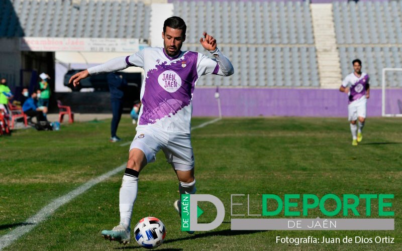 Montiel continuará vistiendo la camiseta del Real Jaén