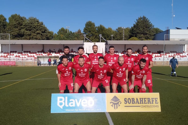 Empate a uno en el derbi entre el Torreperogil y el Atlético Porcuna