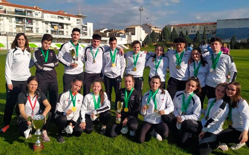 31 medallas para el Club de Luchas Olímpicas de Torredelcampo en el Campeonato de Andalucía