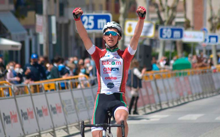 Timo De Jong se impone en la Clásica ‘Ciudad de Torredonjimeno’