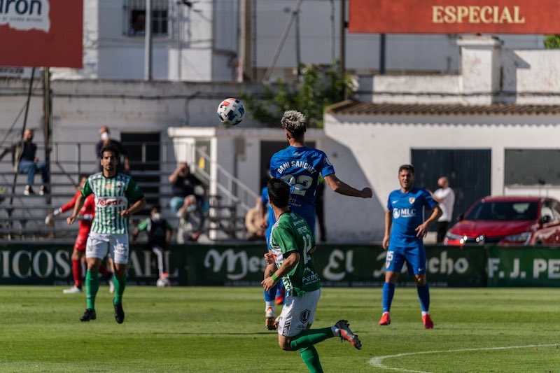 El Linares Deportivo se coloca como líder del grupo de ascenso tras ganar al Sanluqueño