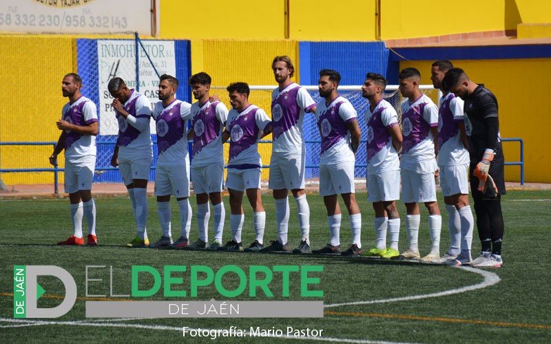 El Real Jaén no pasa del empate ante el Huétor Tájar y jugará por la permanencia