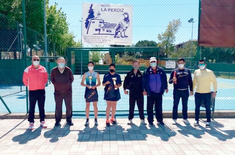 Completo fin de semana en el tenis provincial