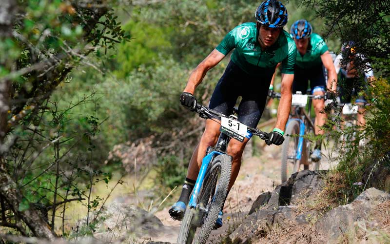 El Team Bulls repite doblete en Andalucía Bike Race y lidera la general