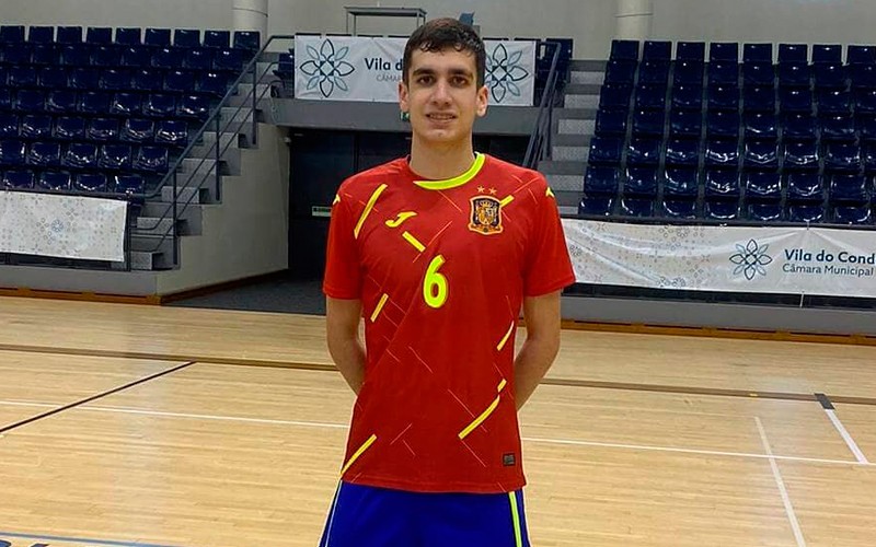 Pablo Ordóñez destaca con España sub-19 en amistosos ante Portugal