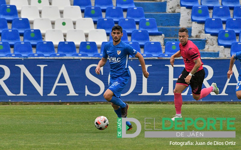 Fran Lara no seguirá vistiendo la camiseta del Linares Deportivo