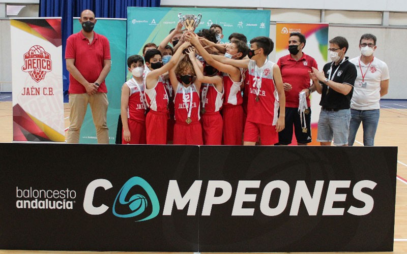 El Jaén CB, campeón de minibasket masculino; CAB Linares, subcampeón