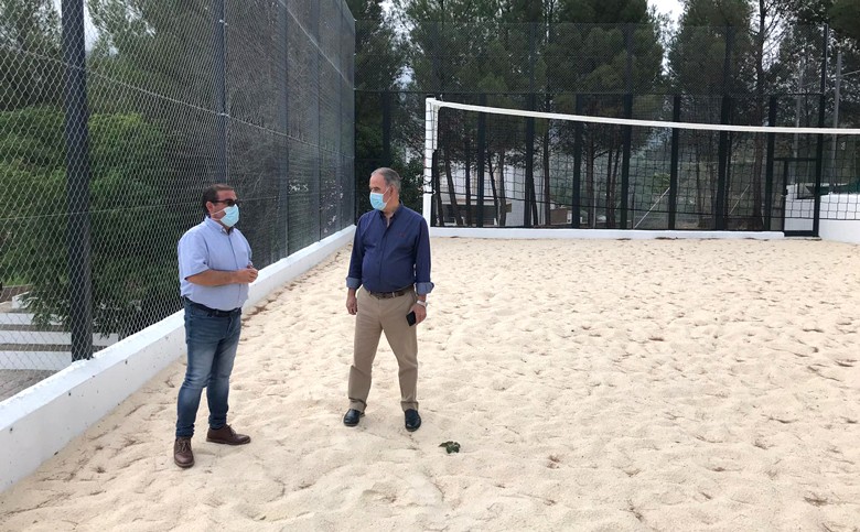 «Transformación» del recinto de la piscina municipal de Quesada