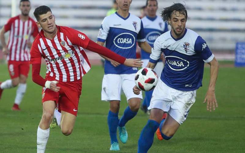 El Linares Deportivo apuntala su defensa con el fichaje de Lolo Guerrero