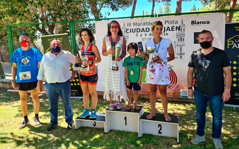 Lola Garrido y Jaime Gutiérrez, vencedores del III Maratón en Pista ‘Ciudad de Jaén’