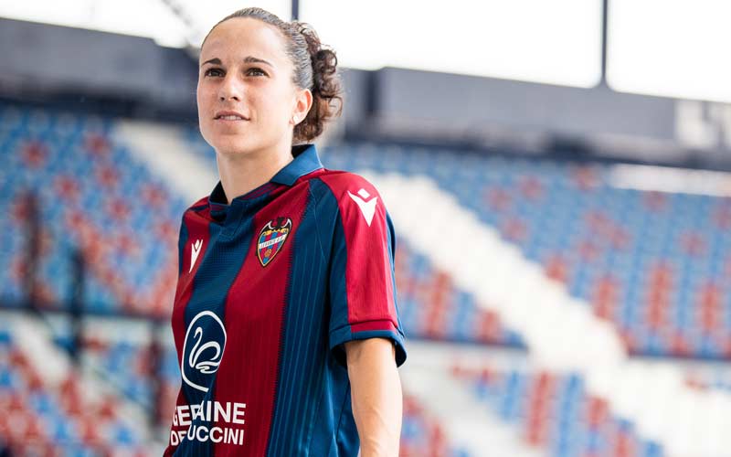 María Alharilla abandona el fútbol temporalmente tras anunciar su embarazo