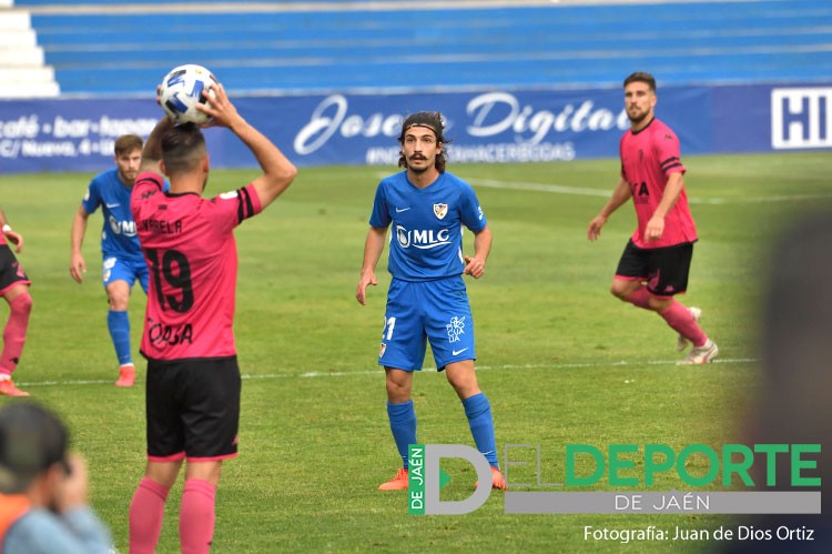 Rubén Sanchidrián renueva por un año con el Linares Deportivo