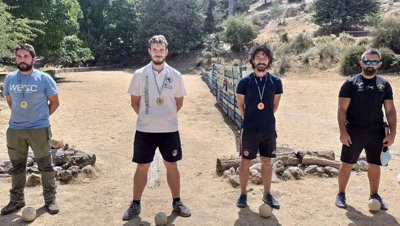 Dani Moreno y Julia Espinosa, campeones regionales de Bolo Andaluz Montaña