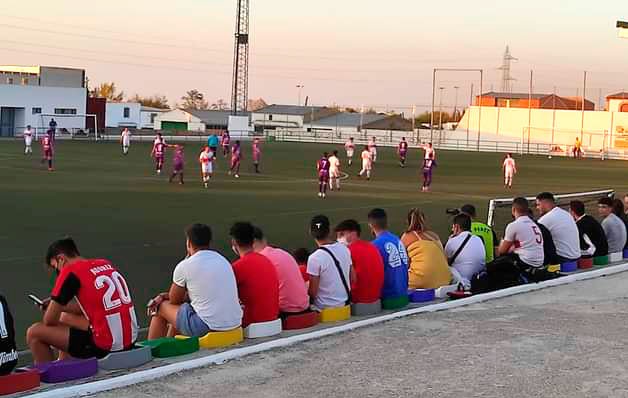 El Real Jaén golea en el partido de entrenamiento de Torredelcampo