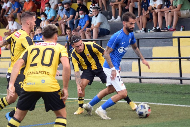 El Linares Deportivo concluye su preparación con una victoria ante el San Roque de Lepe