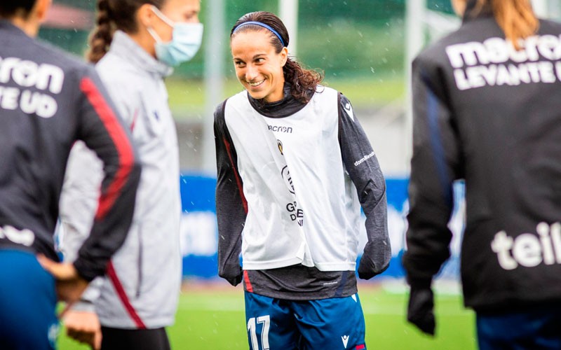 El Levante de María Alharilla avanza en la previa de la Champions League