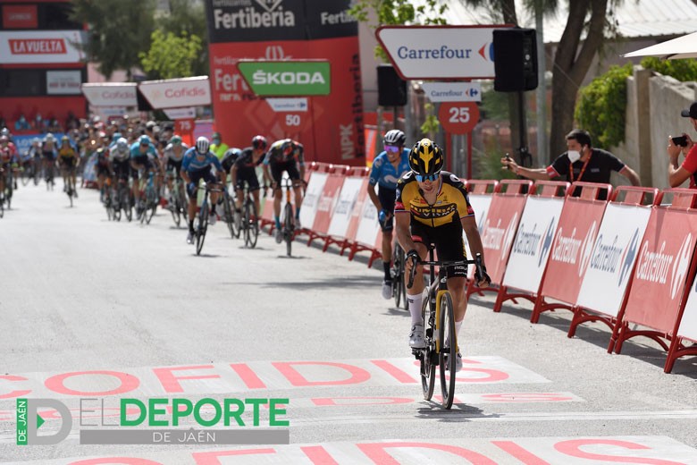 Roglic, vencedor en el trepidante final de Valdepeñas de Jaén