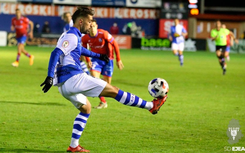 El Real Jaén incorpora al centrocampista David Moreno