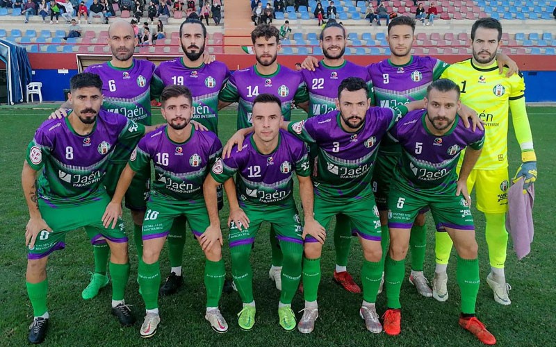 El Mancha Real suma un punto ante el Alzira y rompe su racha negativa