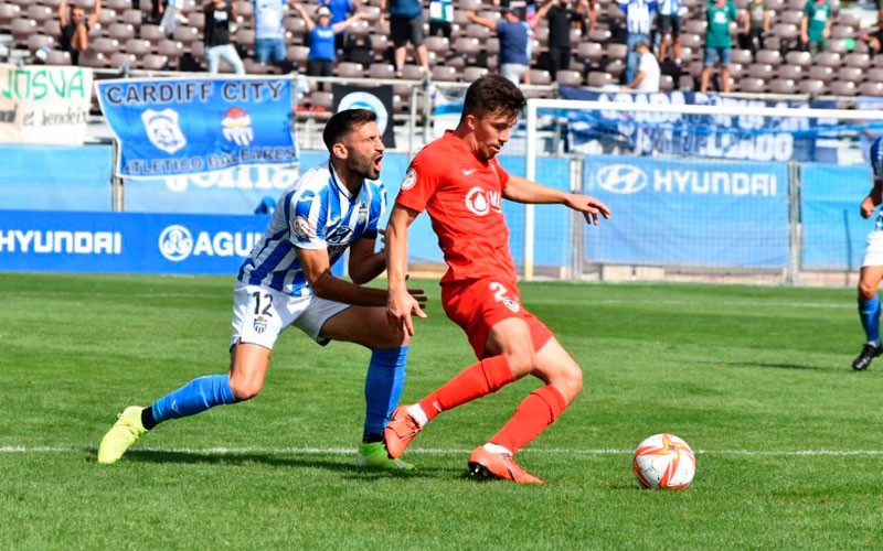 El Linares rasca un empate ante el Baleares (1-1)