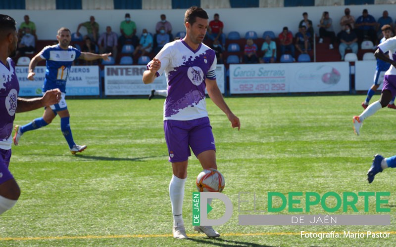 El Real Jaén sigue con la pólvora mojada y no pasa del empate ante el Alhaurino