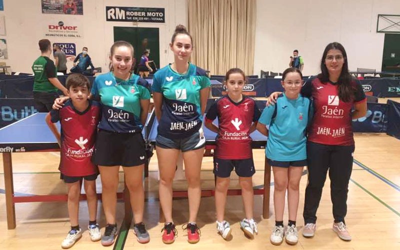 Caragea y Valpuesta logran plata en el Torneo Zonal de tenis de mesa de Totana