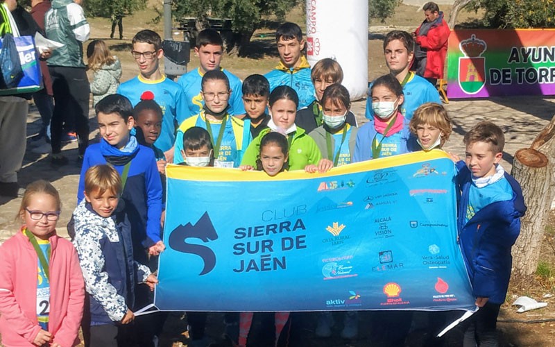 Los jóvenes atletas del Club Sierra Sur de Jaén destacan en el Provincial de Montaña