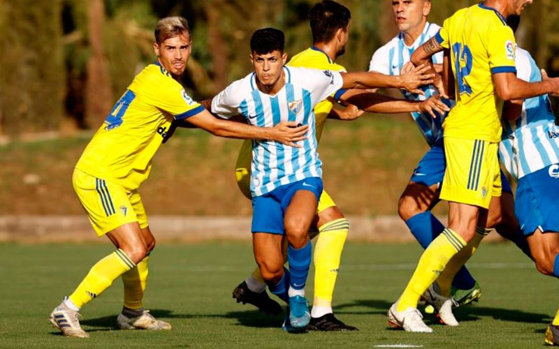 El Real Jaén hace oficial la llegada del delantero Jesús Hoyos