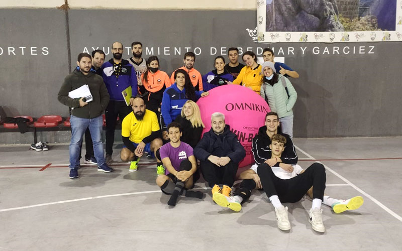 Kin-ball Martos Club celebra en Bedmar un curso para monitores y árbitros