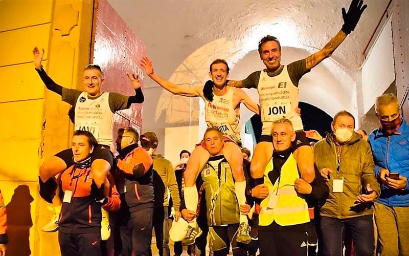 El linarense Aouita bate el récord mundial paralímpico de media maratón