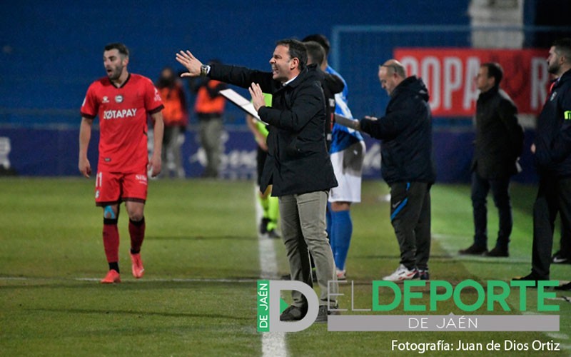 javi calleja entrenador deportivo alaves
