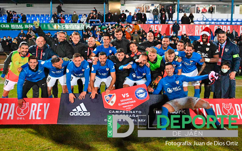 El Linares Deportivo da la campanada en la Copa del Rey y elimina al Alavés