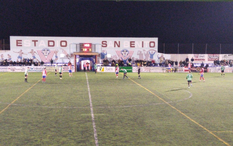 Porcuna y Torredonjimeno se reparten los puntos en un derbi goleador