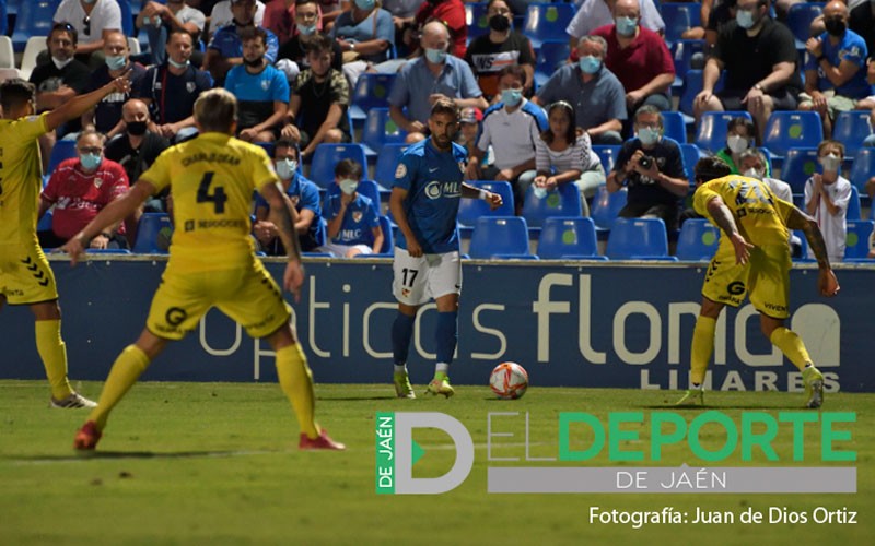 Víctor Fenoll deja de ser jugador del Linares Deportivo