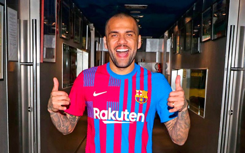 Dani Alves y Dembélé, novedades en la convocatoria del FC Barcelona