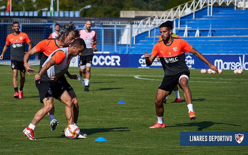 Fede Olivera causa baja en el Linares Deportivo