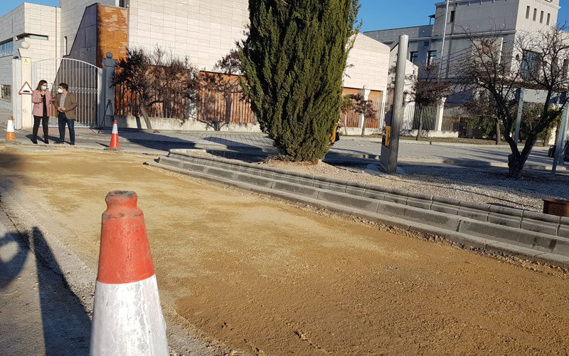 En marcha las obras para ampliar la salida de coches del Olivo Arena