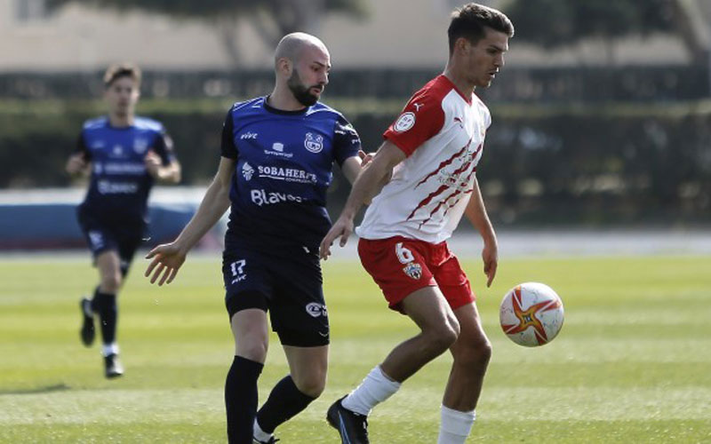 Contundente derrota del Torreperogil frente al Almería B