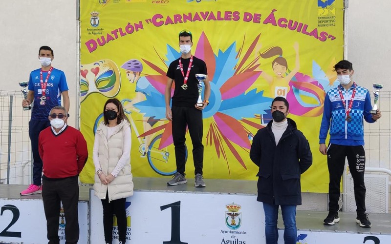 Cristóbal Valenzuela vence en el Duatlón Carnavales de Águilas