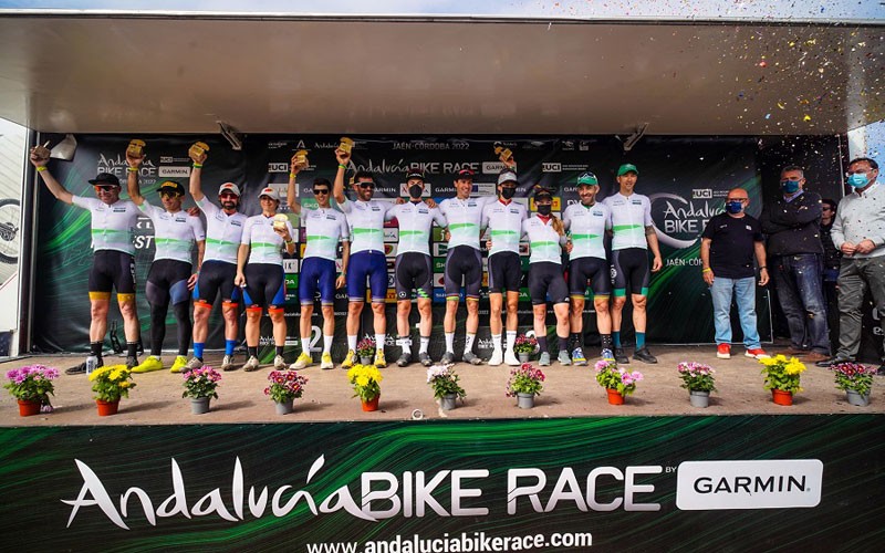 Stosek-Seewald y Lüthi-Wakefield, campeones de la Andalucía Bike Race